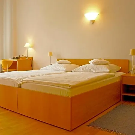Zum Scheppen Eck Hotell 2*