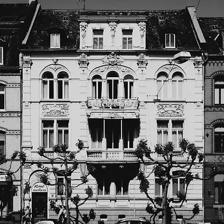 Hotell Zum Scheppen Eck 2*